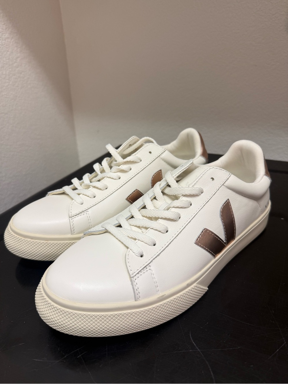 Veja White Sneakers with Rose gold logo Women’s 13